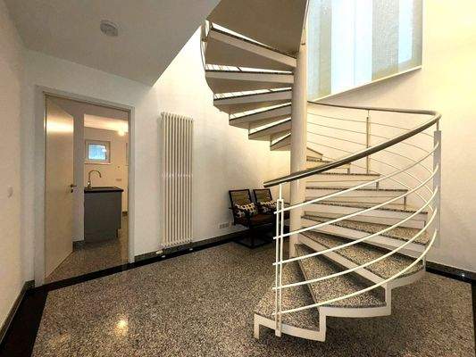 Spiral staircase to the lower level