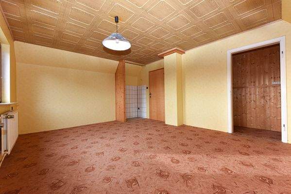 geräumiges Kinderzimmer mit Ankleide 