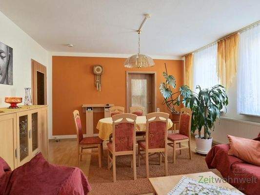 Blick ins Wohnzimmer