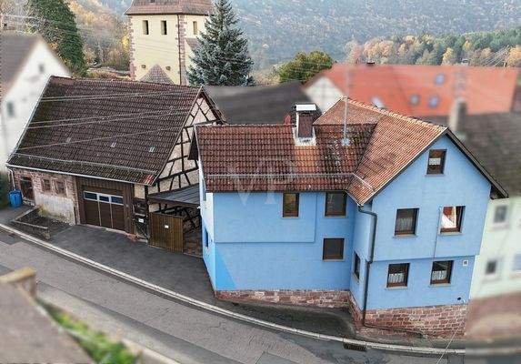 Hausansicht von der Straße