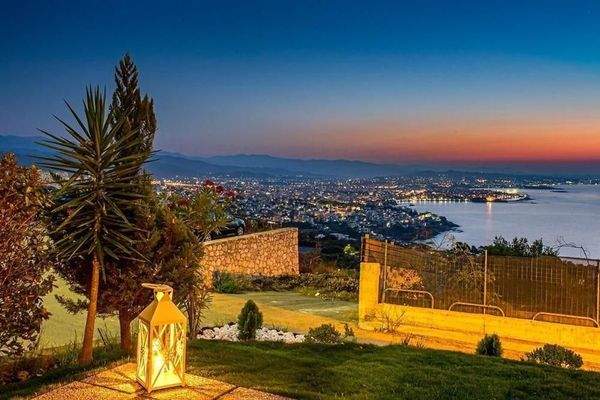 Kreta, Profitis Ilias: Zwei großzügige Villen mit erhöhtem Meerblick zu verkaufen