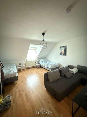 Wohnung DG rechts Wohn-/Schlafraum