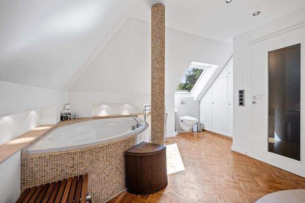 exklusives Tageslichtbad