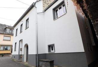 Frontansicht mit Anbau