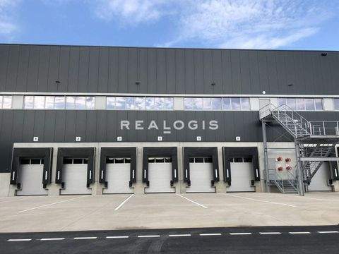 Neuss Halle, Neuss Hallenfläche