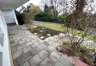 Terrasse mit Zugang zur Wohnung