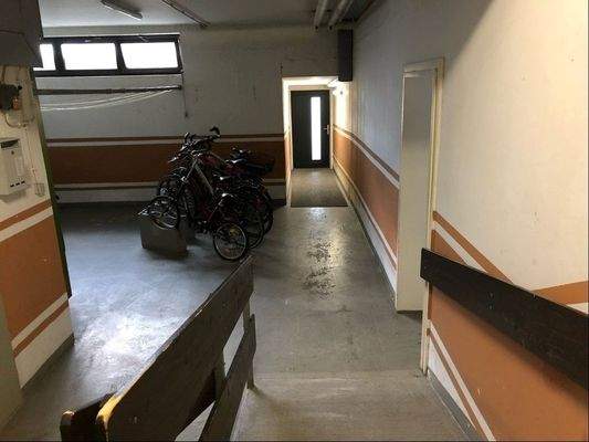 Zugang zum Garagenhof