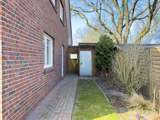 Seitenansicht zum Carport