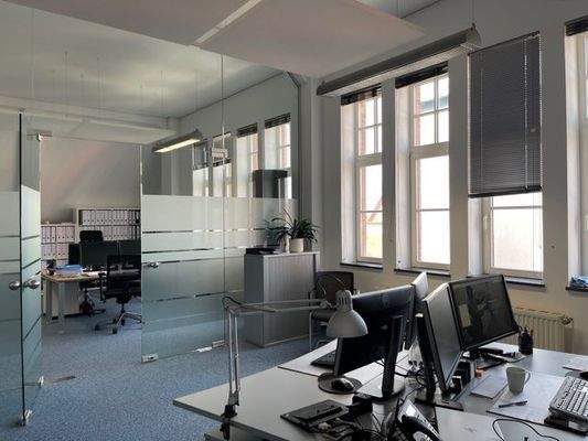 Pelikanplatz 35, 4. + 5. OG