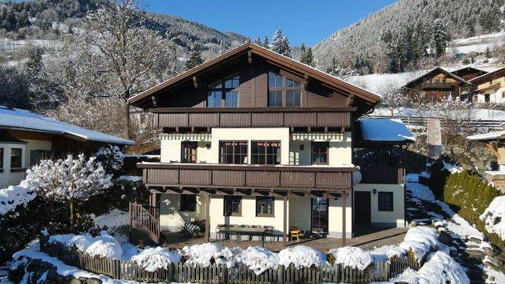 dji_fly_20251123_143844_558_1764261183316_photo.jp