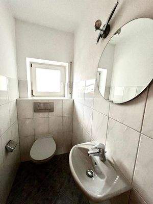 Gäste WC mit Fenster