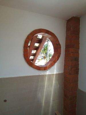 Rundes Fenster Bad 2.OG