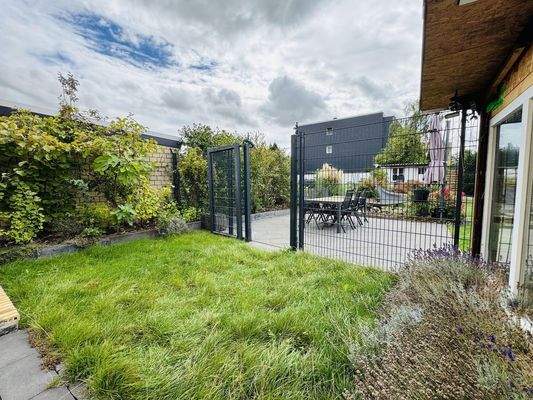 Garten neben Winergarten