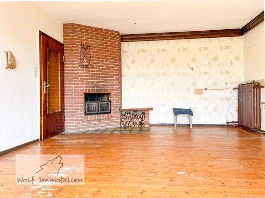 WZ im EG mit offenem Kamin