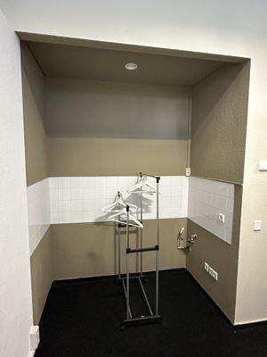 Umkleide Damen / Teeküche