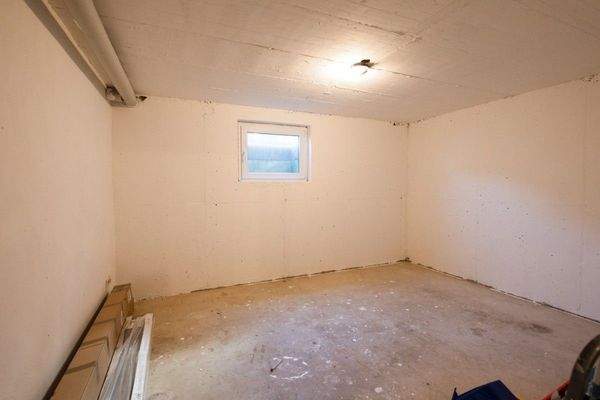 Der großzügige Kellerraum