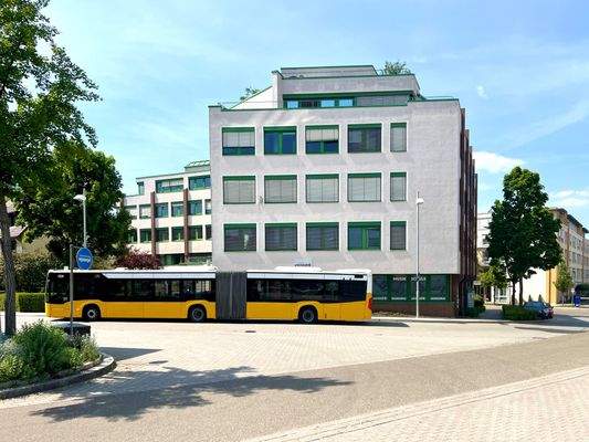 Büroetage im 3. OG-direkt bei S-Bahn &amp; Omnibus