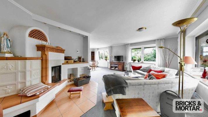 Wohnbereich mit Kachelofen