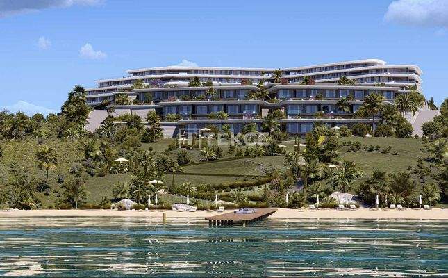 Sea-View Villas with Pools Right by the Beach in Çeşme