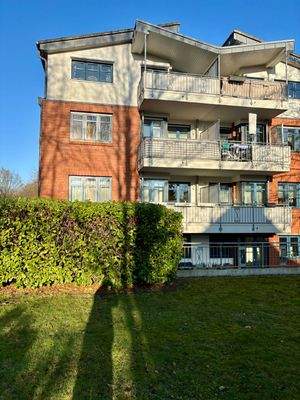 Gartenansicht zum Balkon