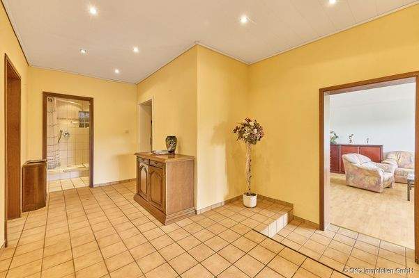 Separate Wohnung im Gartengeschoss I Eingangsbereich