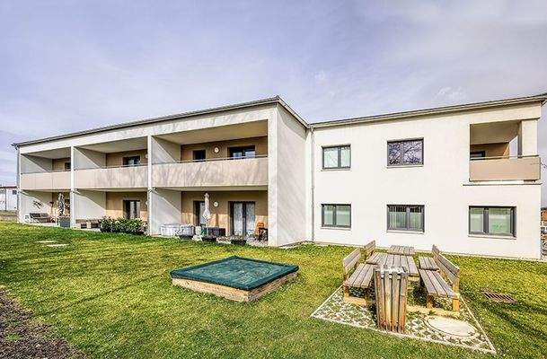 Wohnhausanlage in Hadres