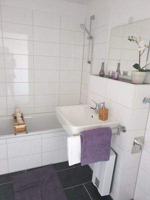 1 Muster Badezimmer