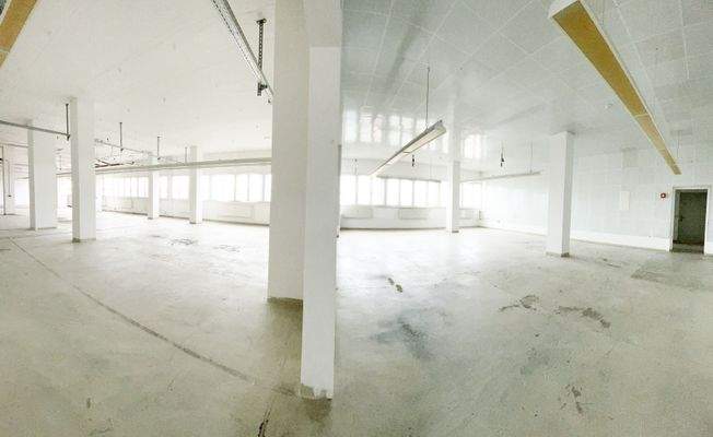 Lager - &amp; Produktionsfläche