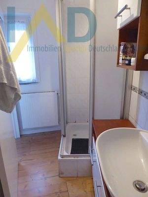 Tageslichtbad mit Dusche hinte