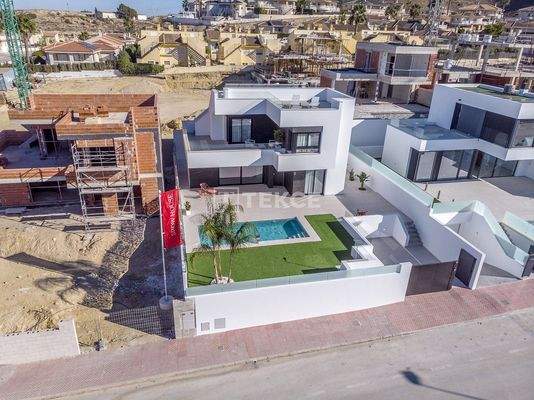 Elegant Detached Villas with Private Pools in Rojales