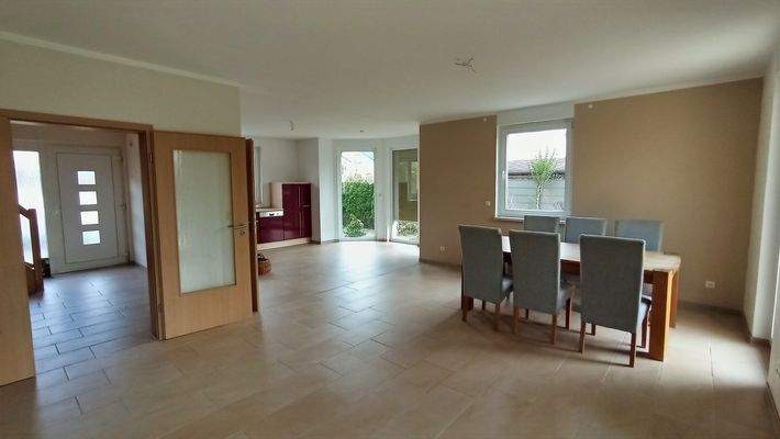 Wohn-/ Essbereich Ansicht 1