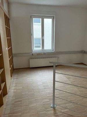 Henriettenstr. 42, Hauptgeb., 1. OG., 2. Büroraum