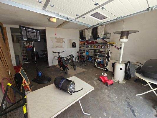 Garage 2