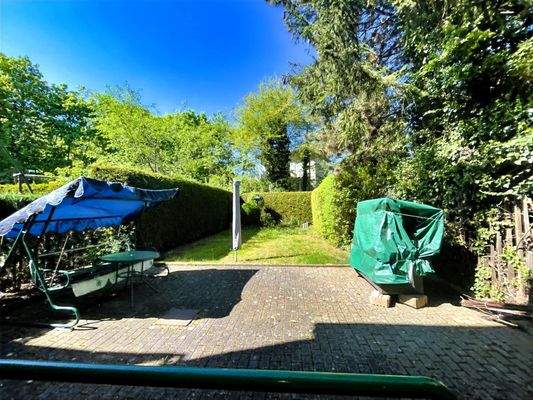 Garten hinter dem Haus