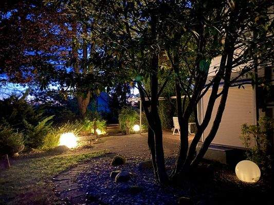 Abendstimmung mit Beleuchtung