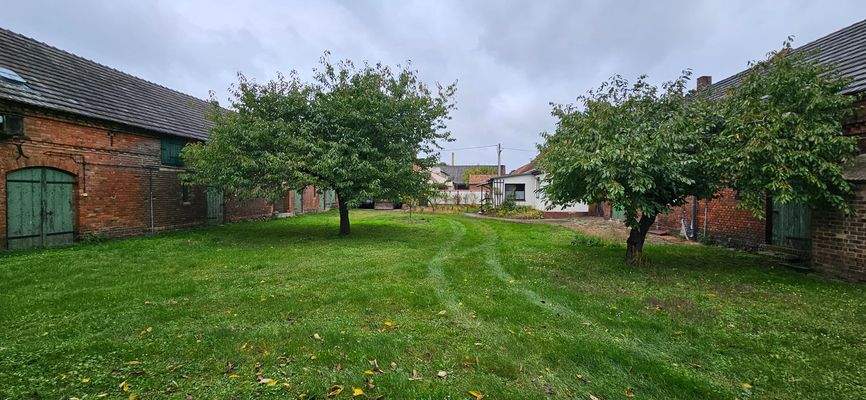 tolles Grundstück mit vielen Möglichkeiten