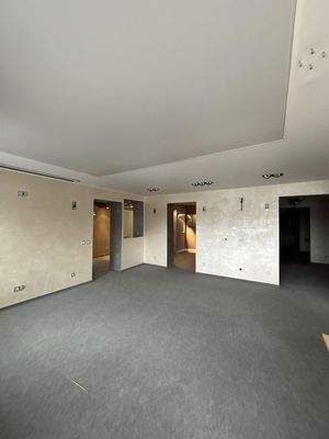 Großzügig geschnittener Raum