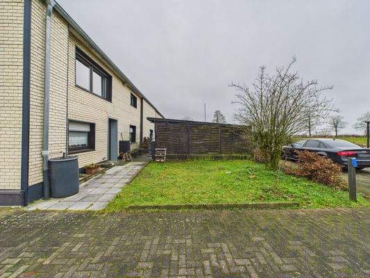 Außenbereich EG Whg. Hausnr.106a