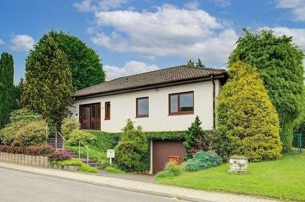 Straßenansicht rechts