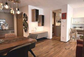 Wohn-/Ess-/Küchenbereich