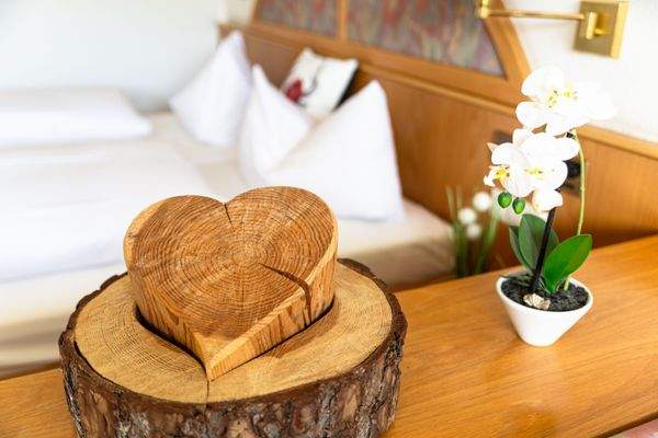 Möbliert und dekoriert