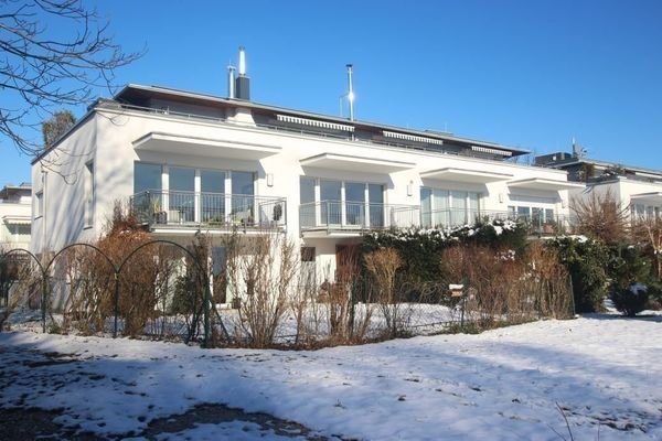 12 Haus von Aussen.jpg