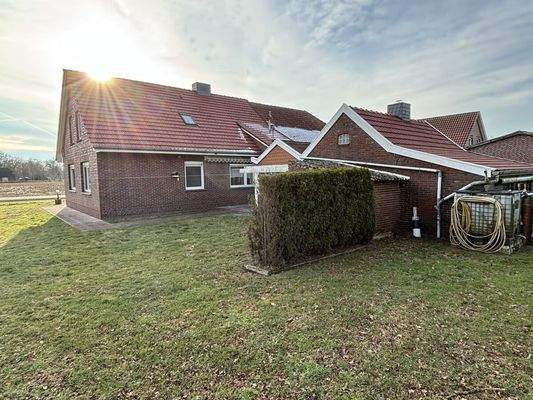 Rückansicht-ein tolles Grundstück