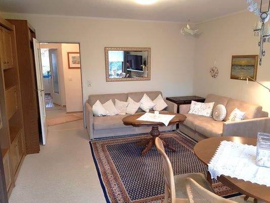 Wohnzimmer Richtung Flur