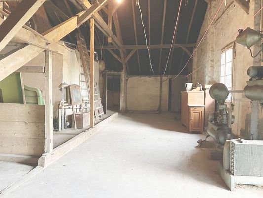 Dachboden rückwärtig Wohnhausgebäude zum Innenhof