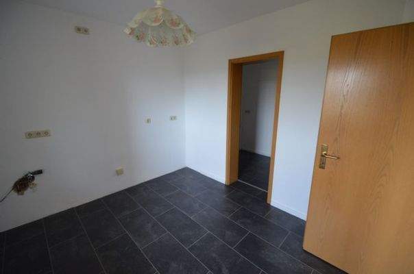 Küche mit Speisekammer