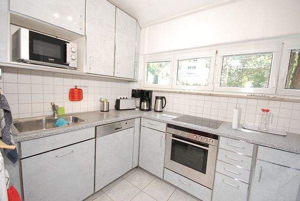 2-Zimmer-Ferienwohnung-40-012-kue1.jpg