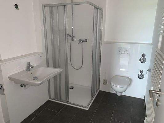 Duschbad 3