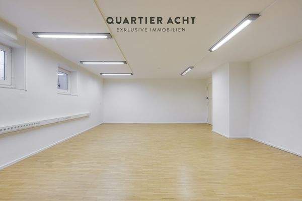 QVIII- BÜRO