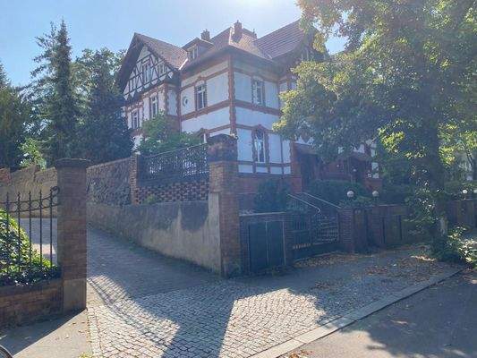 Photo_Villa outside 3_Villa Berlin Grunewald.jpg